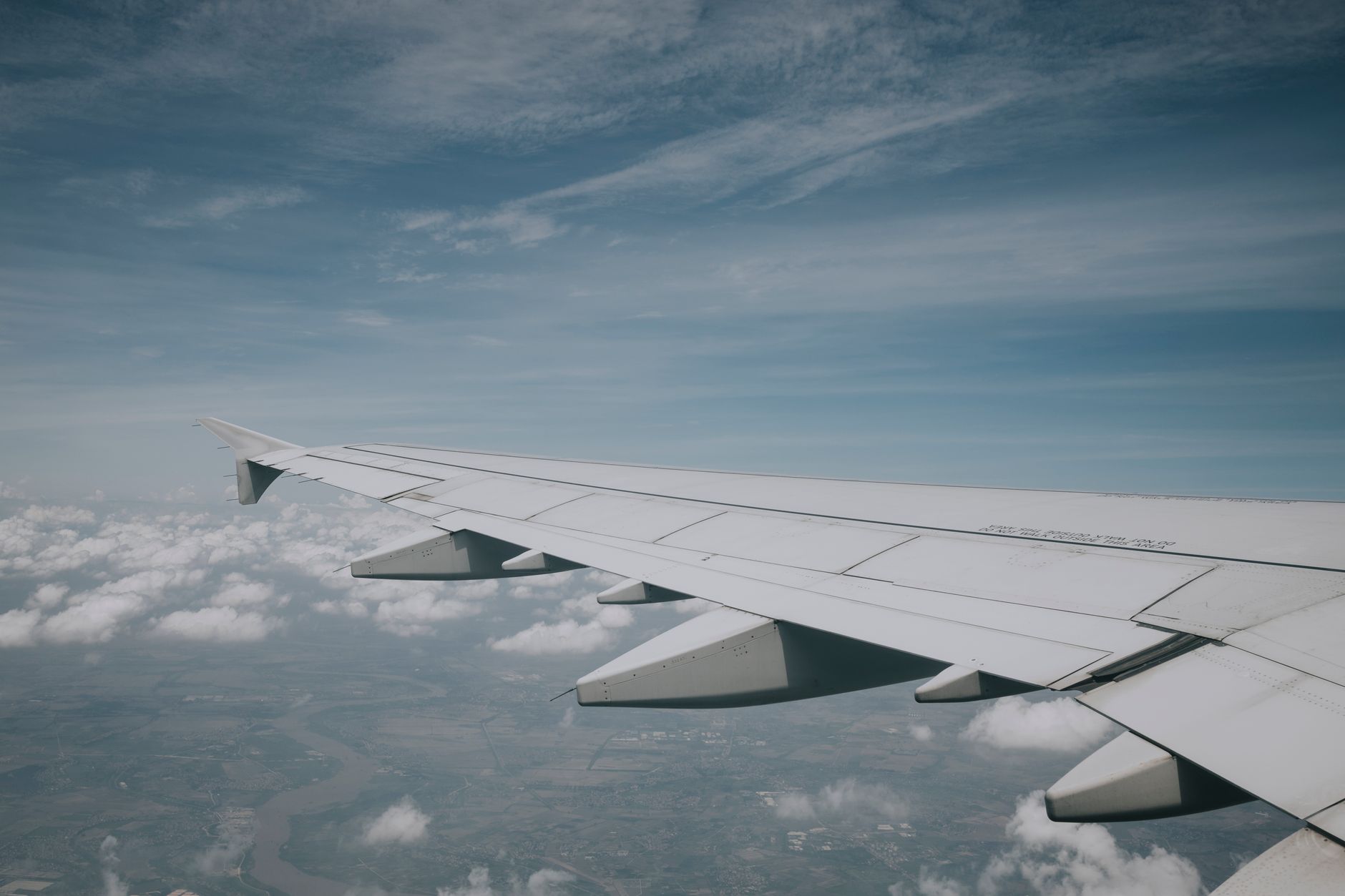 Blick aus dem Flugzeugfenster auf dem Flug nach New York