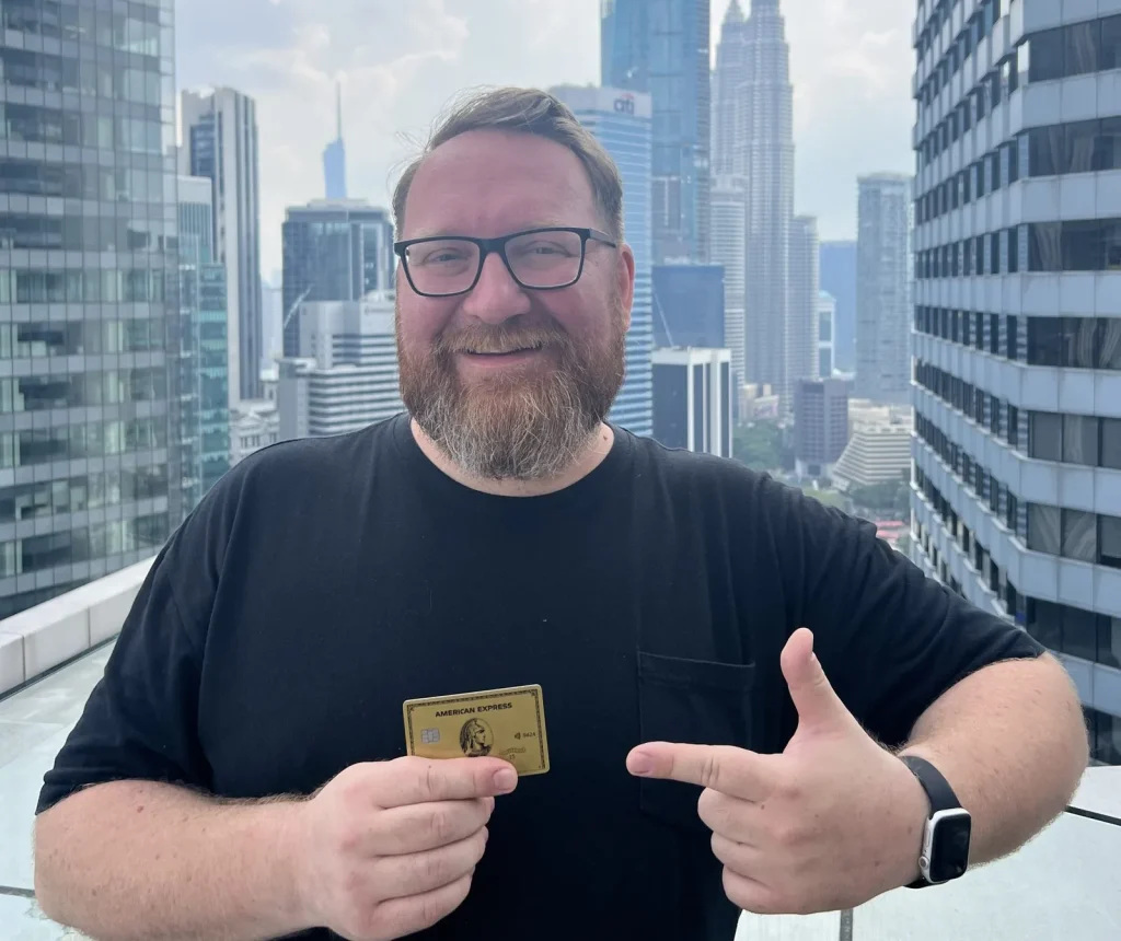 American Express Business Gold Card in der Hand